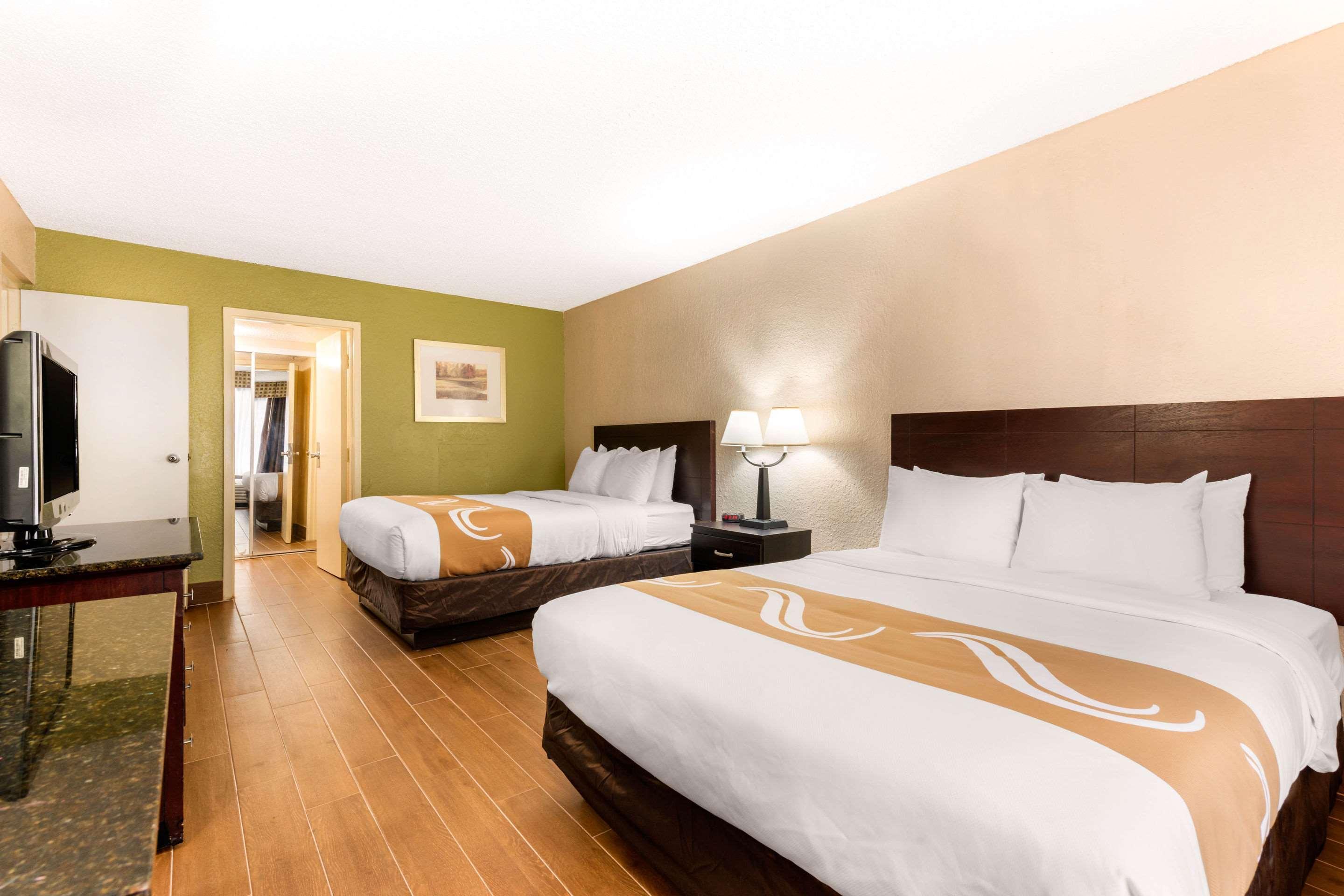 Quality Inn & Suites Orlando Airport Exteriör bild